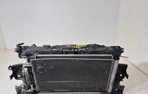 Renault Fluence Radiator support slam panel