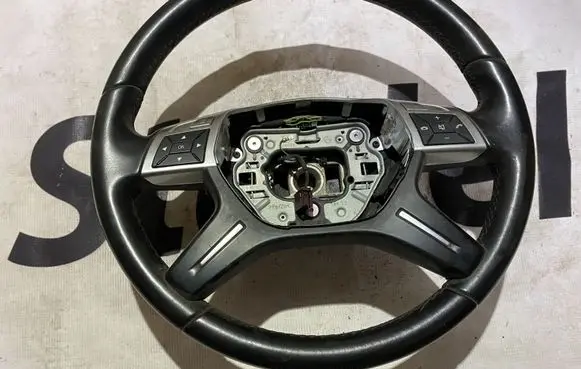 Mercedes-Benz E C207 W207 Steering wheel A2184602503 3068639