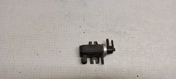 Volkswagen II LT Turbo solenoid valve 1H0906627