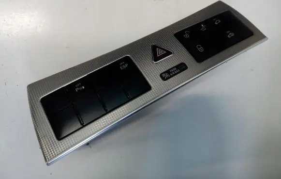 Mercedes-Benz CLK A209 C209 Other switches/knobs/shifts A2096890031