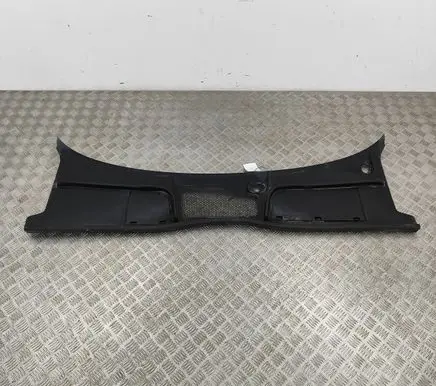 Audi A5 Wiper trim 8W1819403 8W0823723A