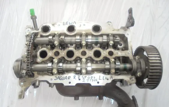 Jaguar XF Engine head 4R8Q6C064AH