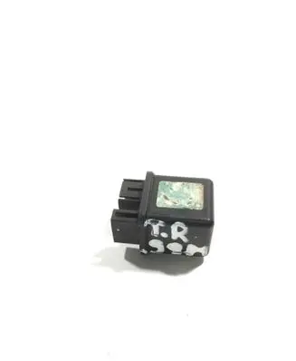 Isuzu Trooper Glow plug pre-heat relay 