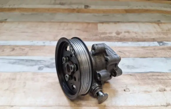 Audi A3 S3 8L Power steering pump 038145255B 038145255