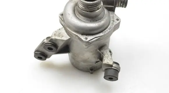 BMW 3 E90 E91 Water pump 70285320