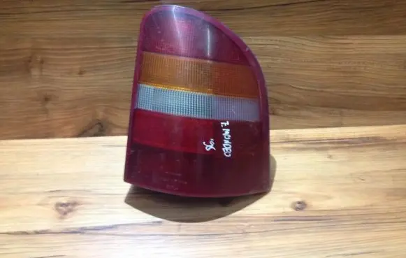 Ford Mondeo MK I Rear/tail lights 93bg13n004