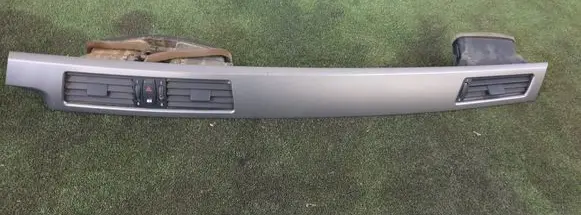 BMW 5 E60 E61 Dashboard glove box trim 7129233