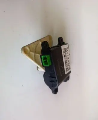 Honda FR-V Air flap motor/actuator A2485045701001
