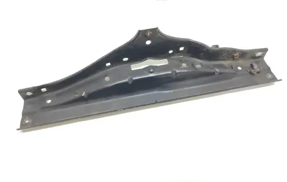 Top upper radiator support slam panel