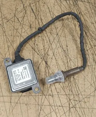 Mercedes-Benz Sprinter W906 Lambda probe sensor A0009050008