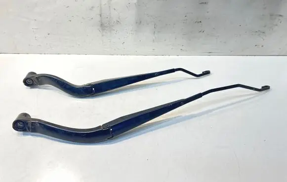 Renault Koleos II Front wiper blade arm