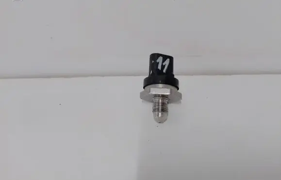 Audi A4 S4 B9 8W Fuel distributor 06L906054D