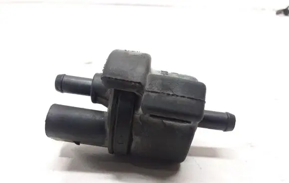 Volkswagen Touran II Vacuum valve 6QE906517A