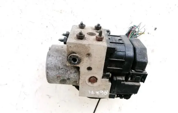 Nissan Almera N16 ABS Pump 0265216733 476605M303