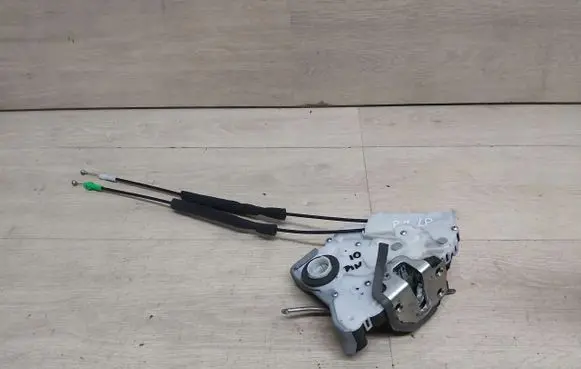 Toyota Prius (XW50) Lock set 