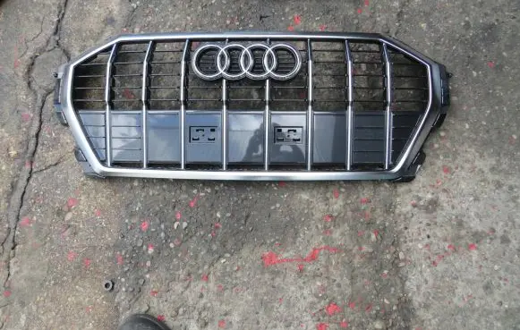 Audi Q3 F3 Front bumper upper radiator grill 83A853651