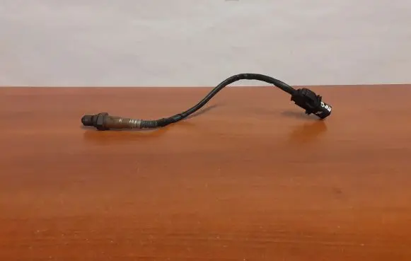 BMW 5 E60 E61 Lambda probe sensor 0906081304 7804369