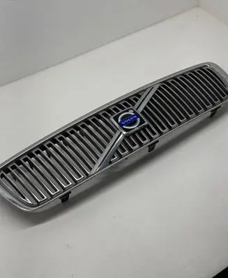 Volvo XC70 Front bumper upper radiator grill 9190385