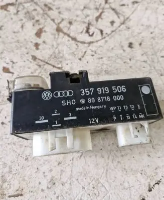 Volkswagen Sharan Coolant fan relay 357919506 898718000
