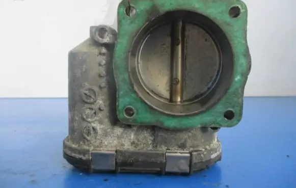 Volkswagen PASSAT B5.5 Throttle body valve 06B133062H