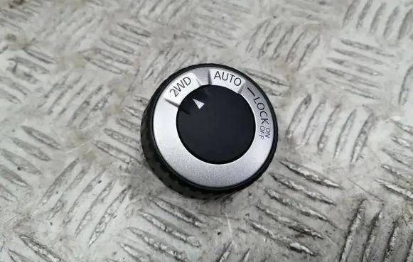 Dacia Duster Other switches/knobs/shifts 8200796642A