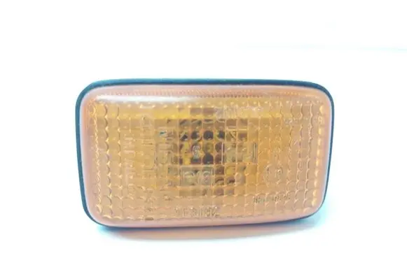 Nissan Primera Front fender indicator light 5152 013192