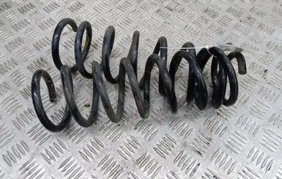 Volkswagen PASSAT CC Rear coil spring