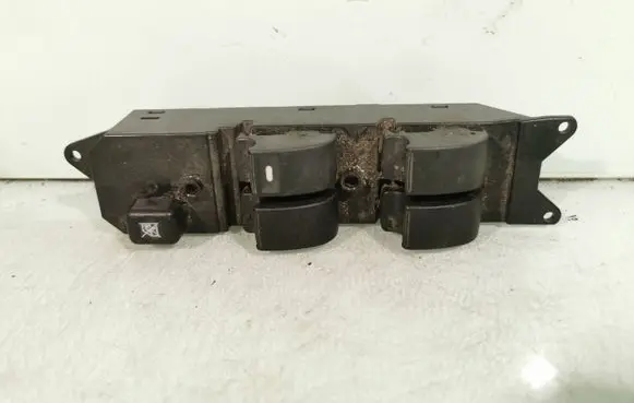 Mitsubishi Outlander Electric window control switch C8DD303M MN141265 0814D