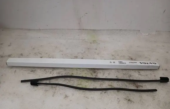 Volvo XC60 Windshield/front glass wiper blade 31693569