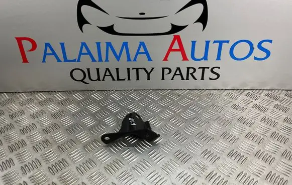 Toyota Verso Engine mounting bracket 171390R020