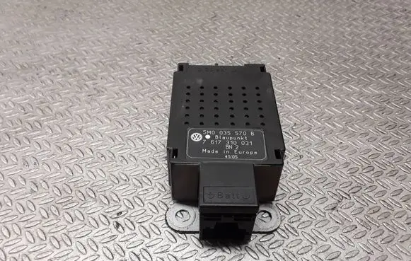 Volkswagen Golf Plus Aerial antenna amplifier 5M0035570B 7617310031