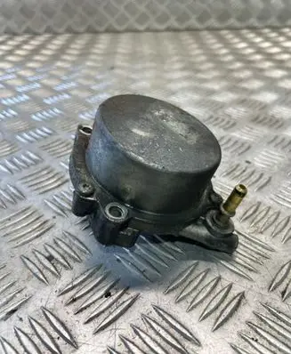 Opel Zafira B Vacuum pump