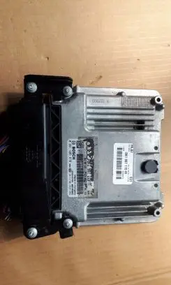 Audi A4 S4 B8 8K Engine control unit/module 8K1907115M