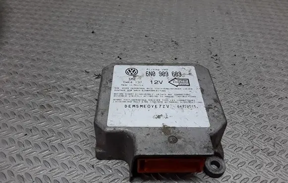 Volkswagen Golf III Airbag control unit/module 6N0909603 5WK4137