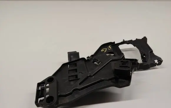 Volvo XC40 Rear door exterior handle/bracket 32310906