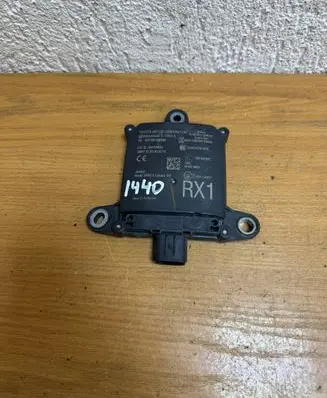 Lexus RX 450H Blind spot module 8816248031