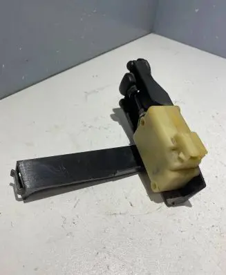 Volvo S80 Fuel tank cap lock 9187635