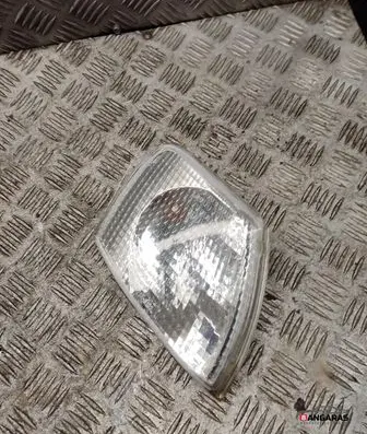 Volkswagen PASSAT B5 Front indicator light 