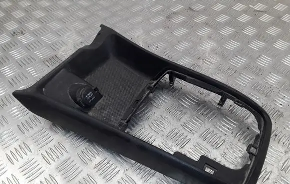 Hyundai Sonata Gear shifter surround trim plastic 846513K010