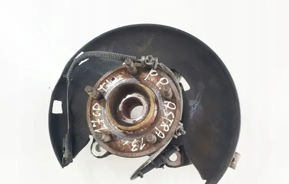 Opel Astra J Front wheel hub