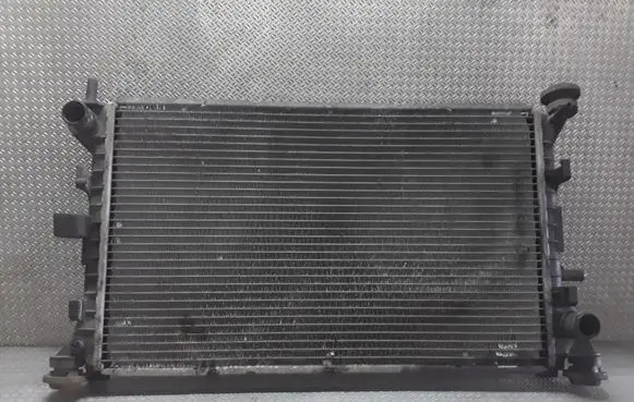 Ford Focus Coolant radiator 98AB8005MF