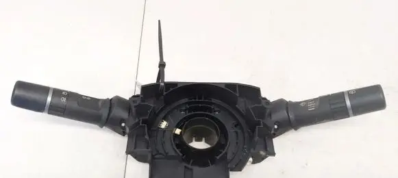 Wiper turn signal indicator stalk/switch