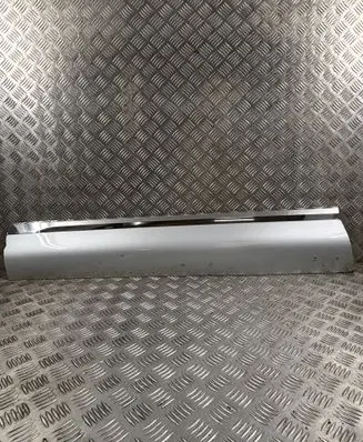 Volkswagen Touareg II Front door trim (molding) 7P6854939H