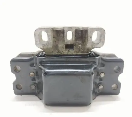Volkswagen Touran I Engine mount bracket 1K0199555