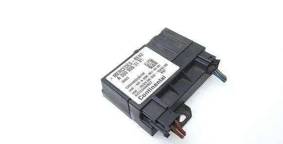 Mercedes-Benz E W212 Fuel injection pump control unit/module A0009003101 A2C53406807