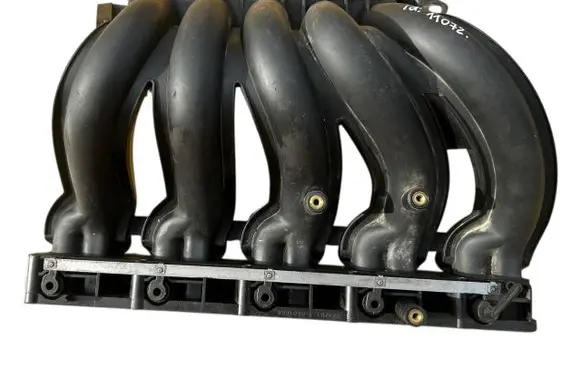 Mercedes-Benz Sprinter W901 W902 W903 W904 Intake manifold A612090137
