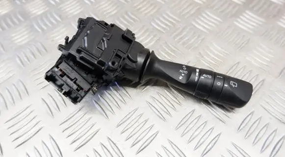 Toyota Auris E180 Wiper control stalk 8465202540