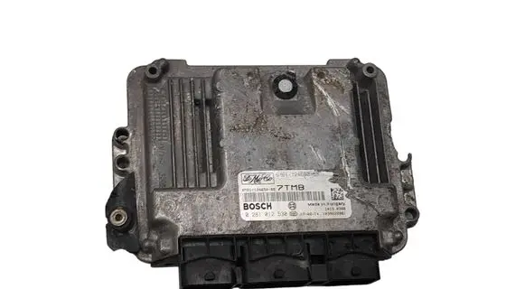 Mazda 3 II Engine control unit/module 6M6112A650BB 0281012530