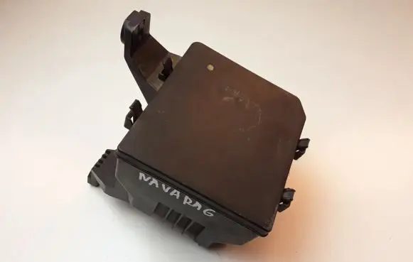 Nissan Navara Fuse box set 284B8EB300