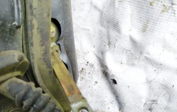 Mazda 626 Rear door check strap stopper